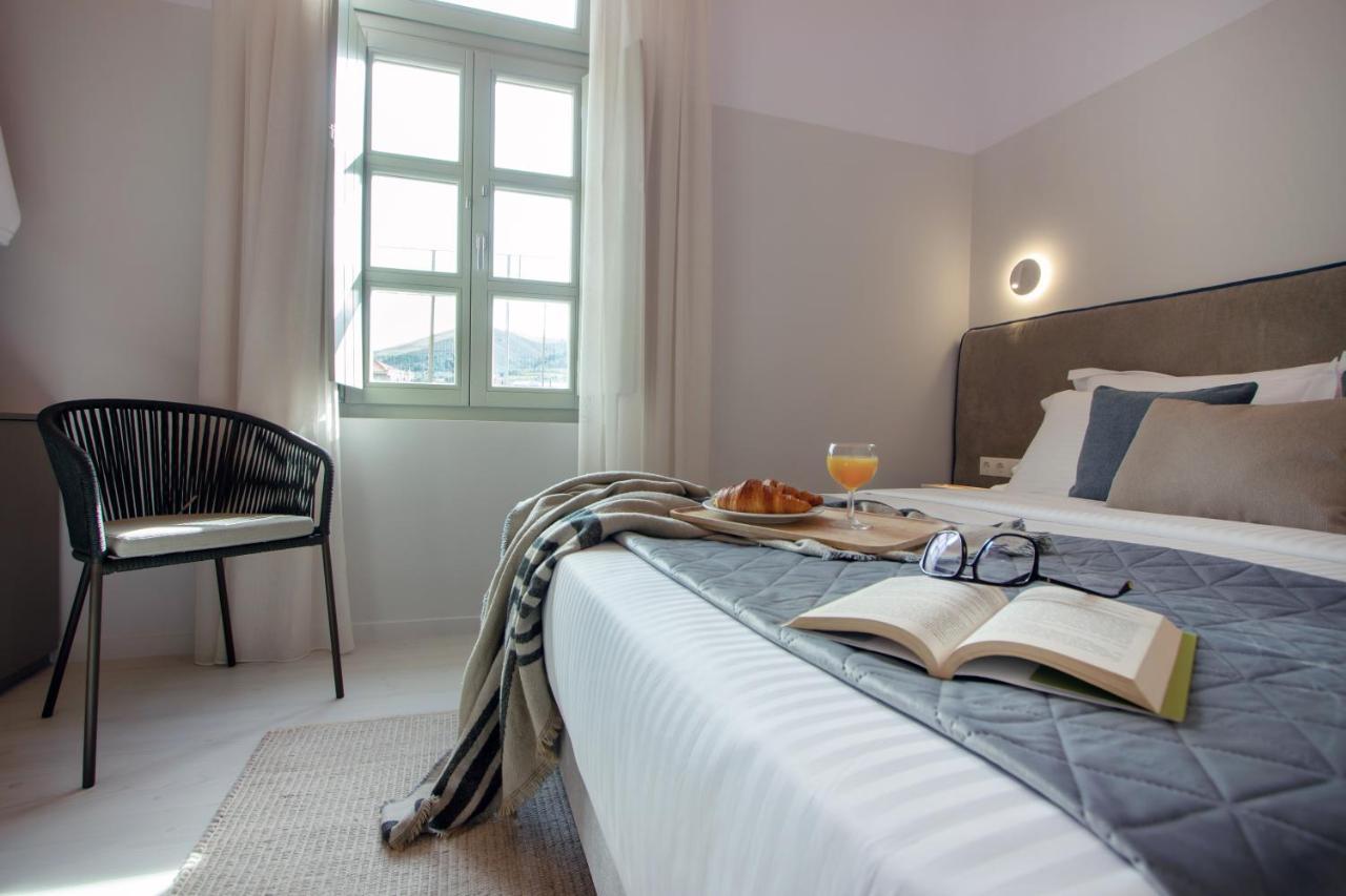 Octavia Rooms Corinth Exterior foto