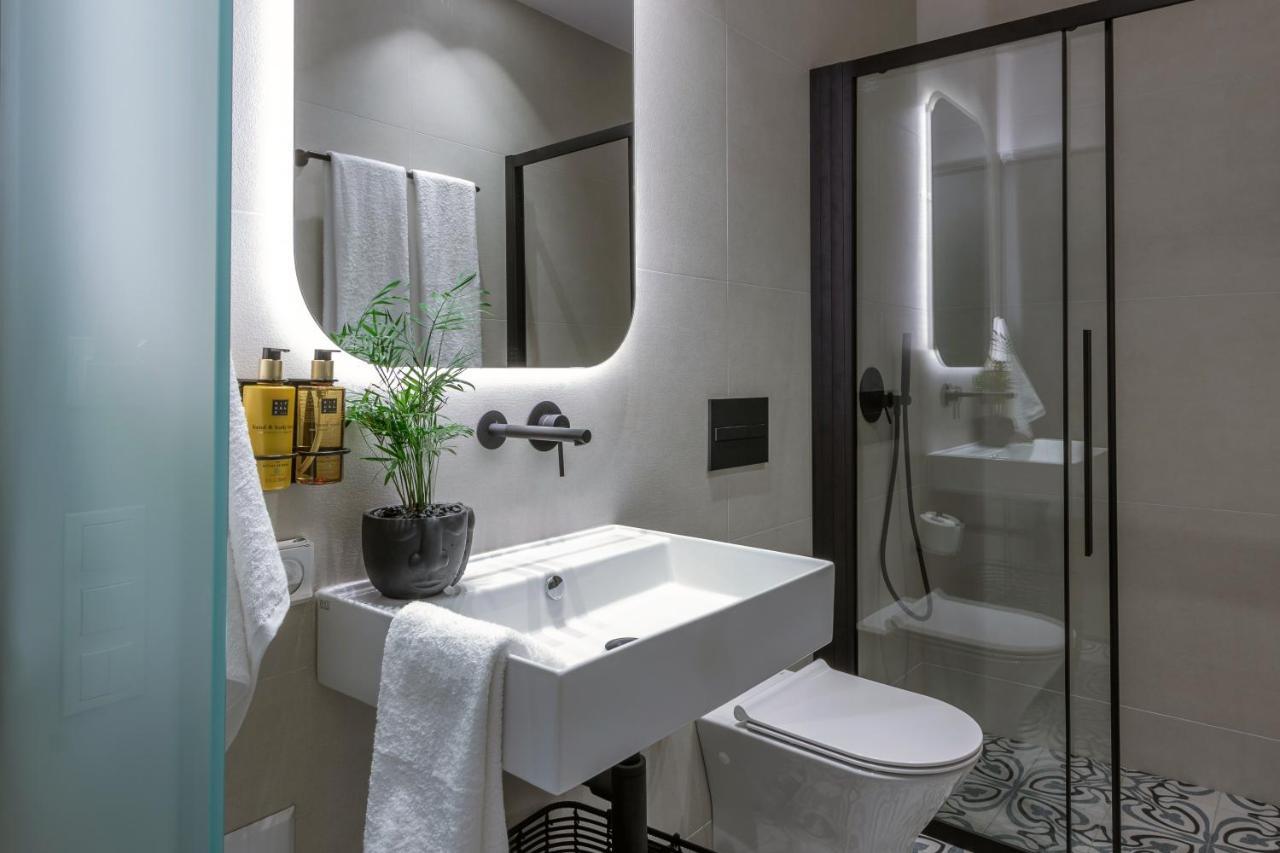 Octavia Rooms Corinth Exterior foto